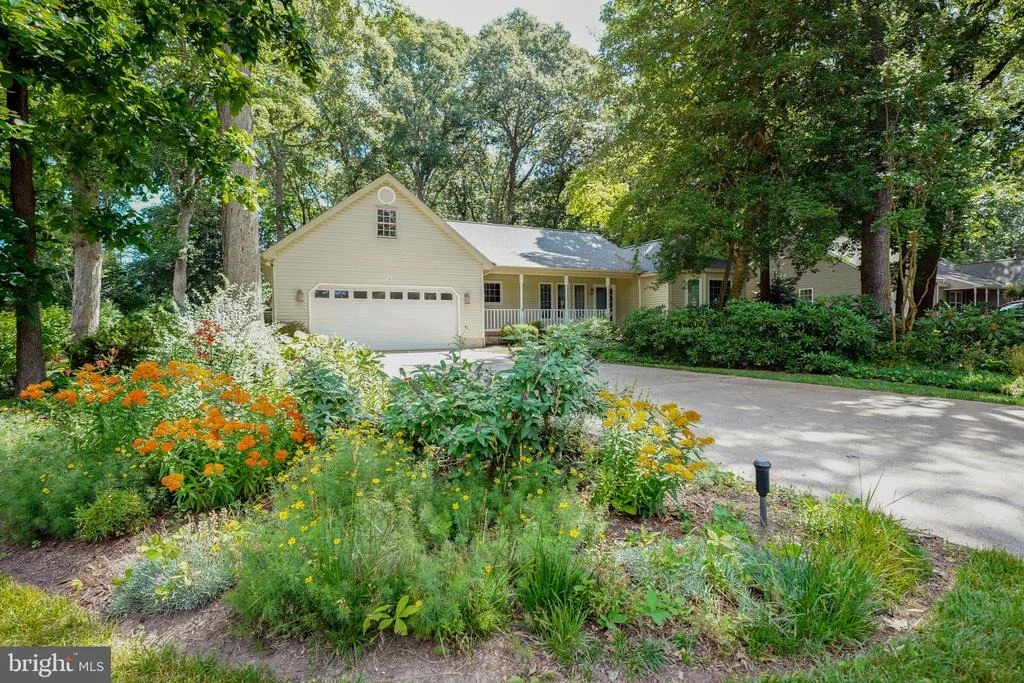 Photo of 72 GAINSBOROUGH DRIVE