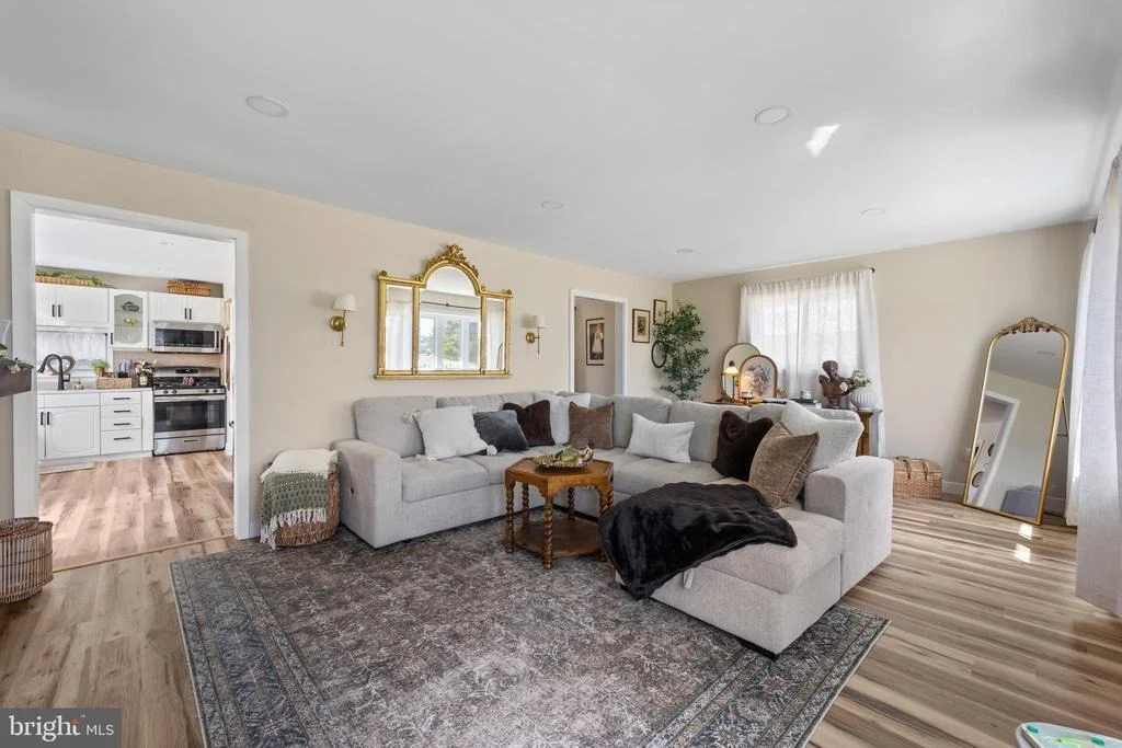 Photo of 1012 MEARNS ROAD
