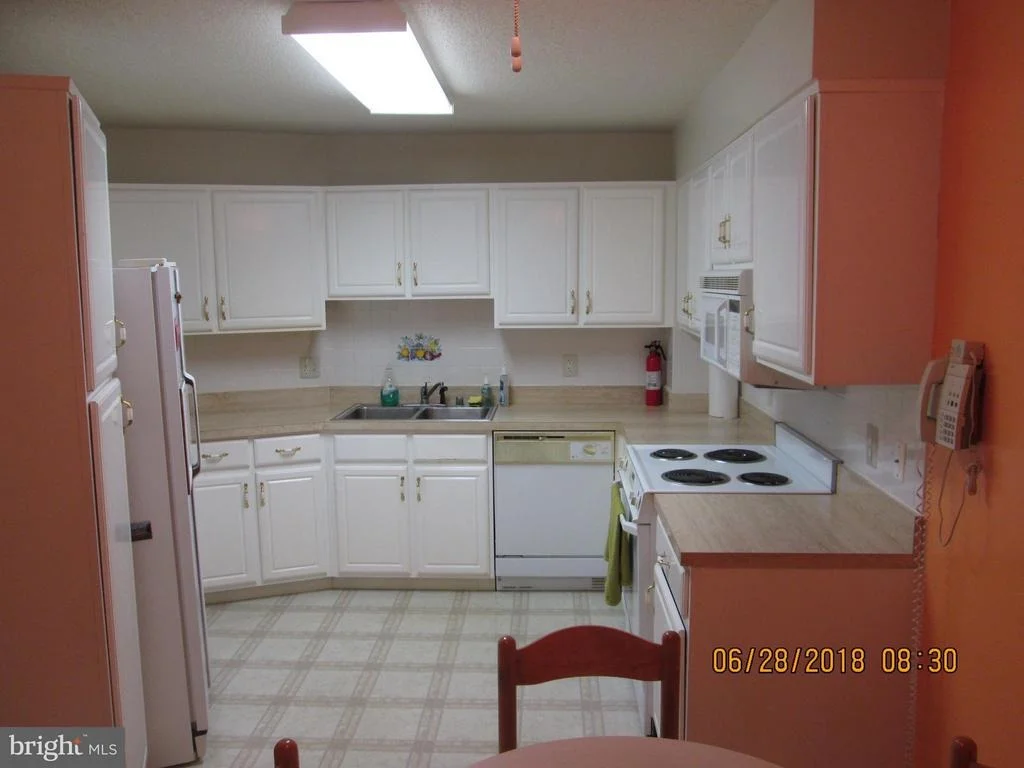 Photo of Unit 406 at 14805 PENNFIELD CIRCLE