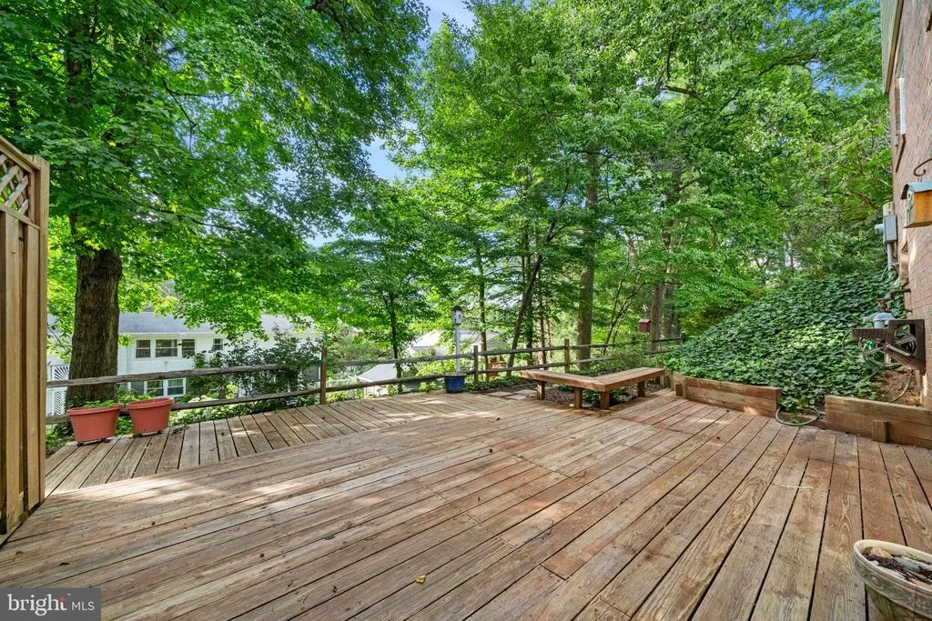 Photo of 8522 FAIRBURN DRIVE