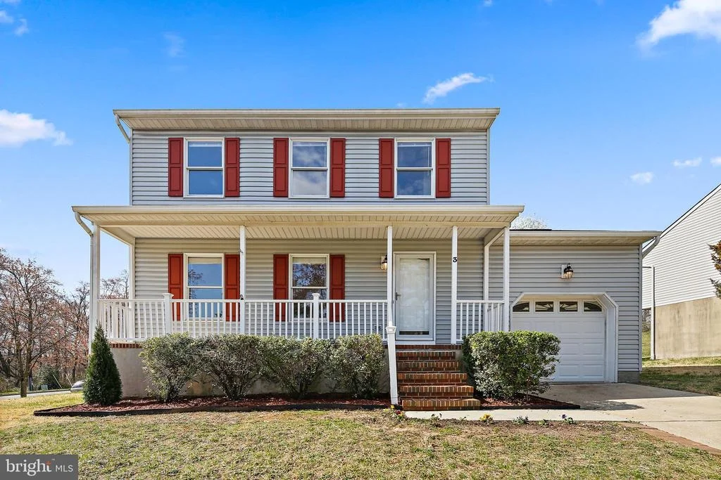 Photo of 3 GREENKNOLL BOULEVARD