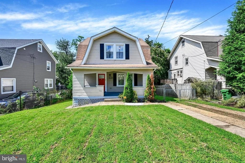 Photo of 4806 HOLDER AVENUE