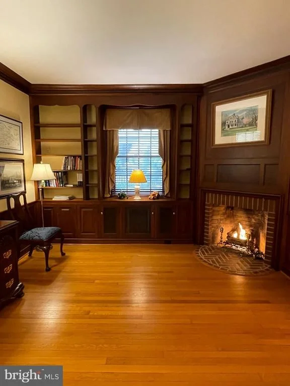 Photo of 310 UPPER COLLEGE TERRACE