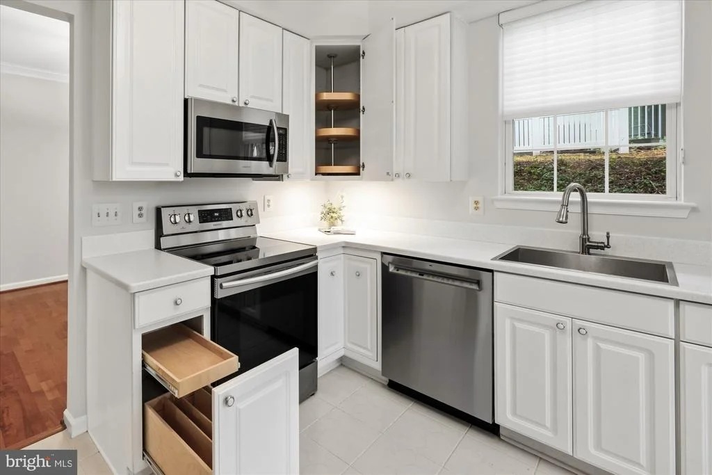 Photo of Unit 102 at 20903 CEDARPOST SQUARE