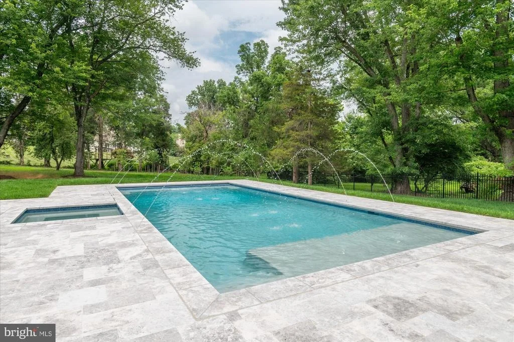 Photo of 8912 GALLANT GREEN DRIVE