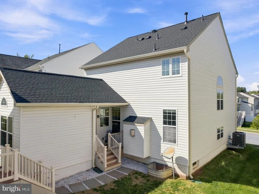 Photo of 2124 CAISSON ROAD