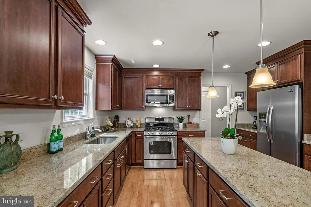 Photo of 305 GENESIS WAY