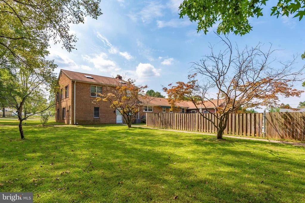 Photo of 4115 MUNCASTER MILL
