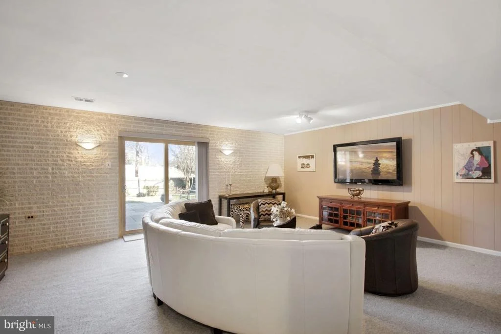 Photo of 11701 GREENLANE DRIVE