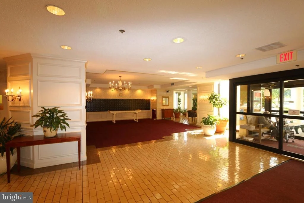 Photo of Unit 11014 at 15101 INTERLACHEN DRIVE