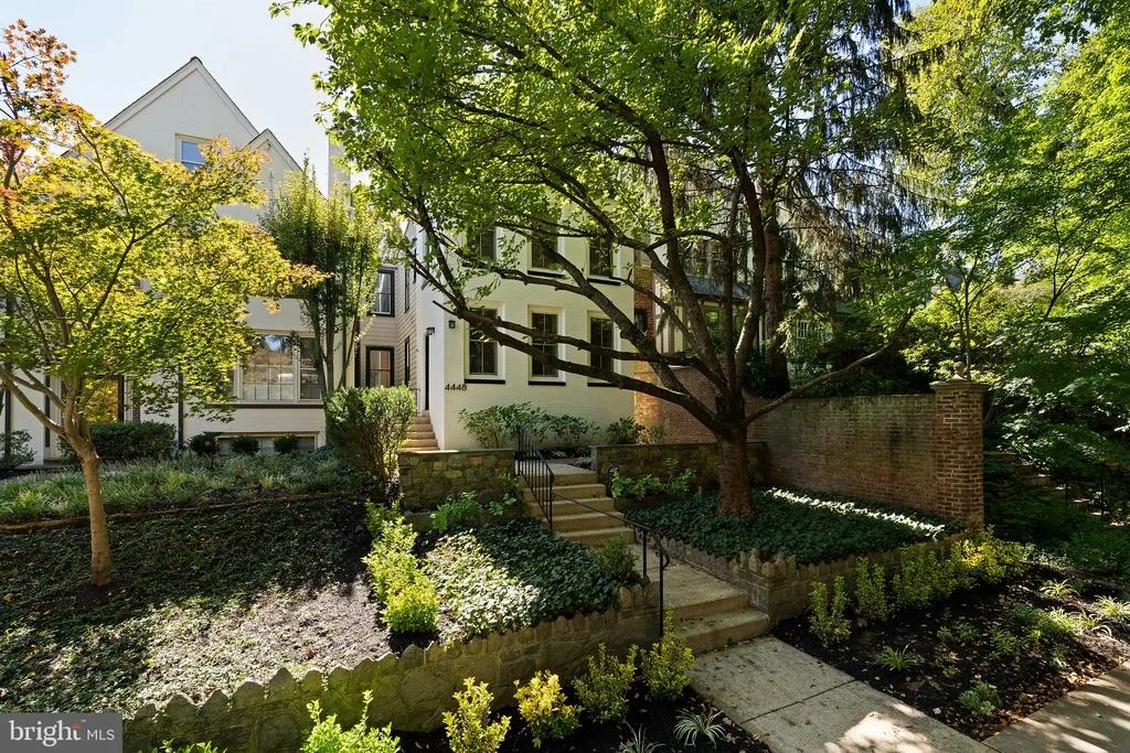 Photo of 4448 RESERVOIR ROAD NW