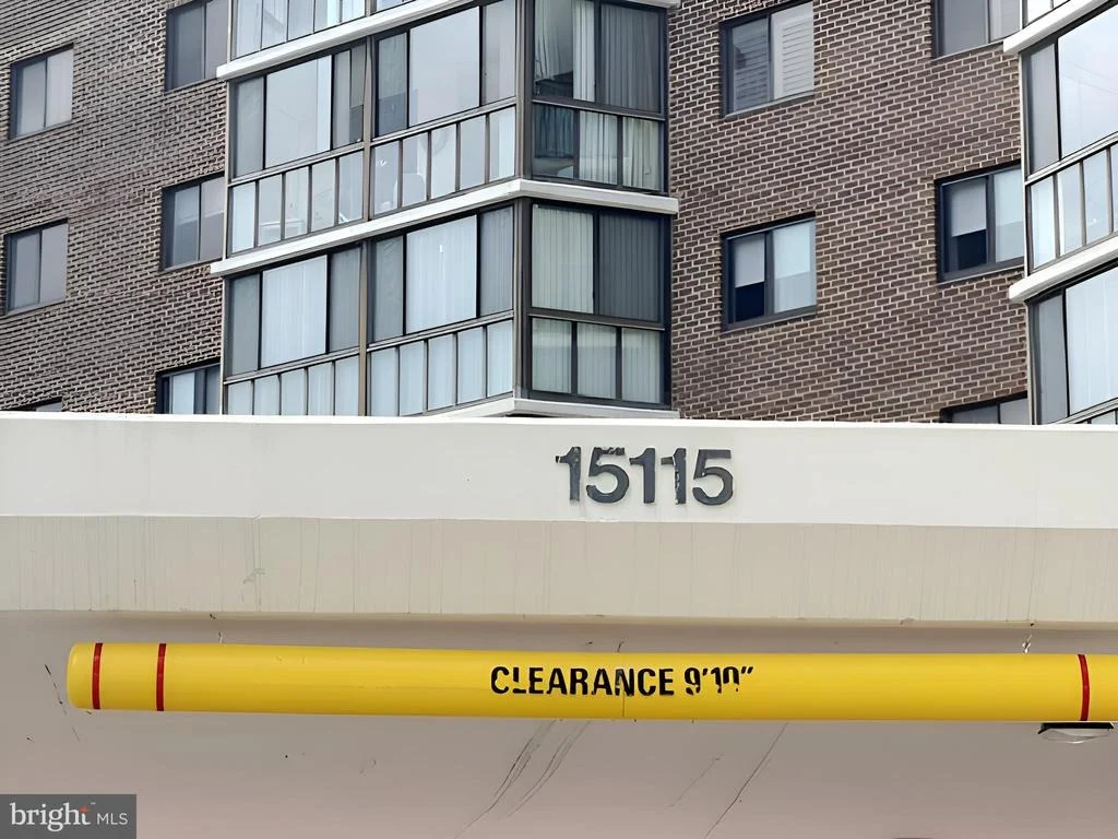 Photo of Unit 3902 at 15115 INTERLACHEN DRIVE