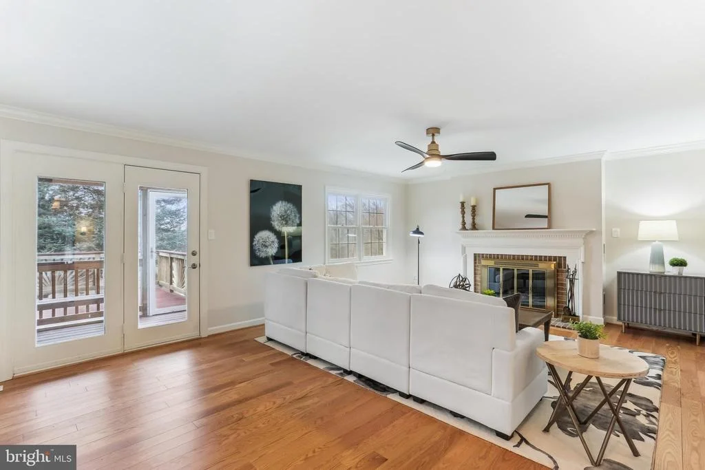 Photo of 9409 THORNEDIKE DRIVE