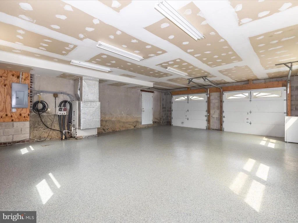 Photo of 1589 SMILEY DRIVE