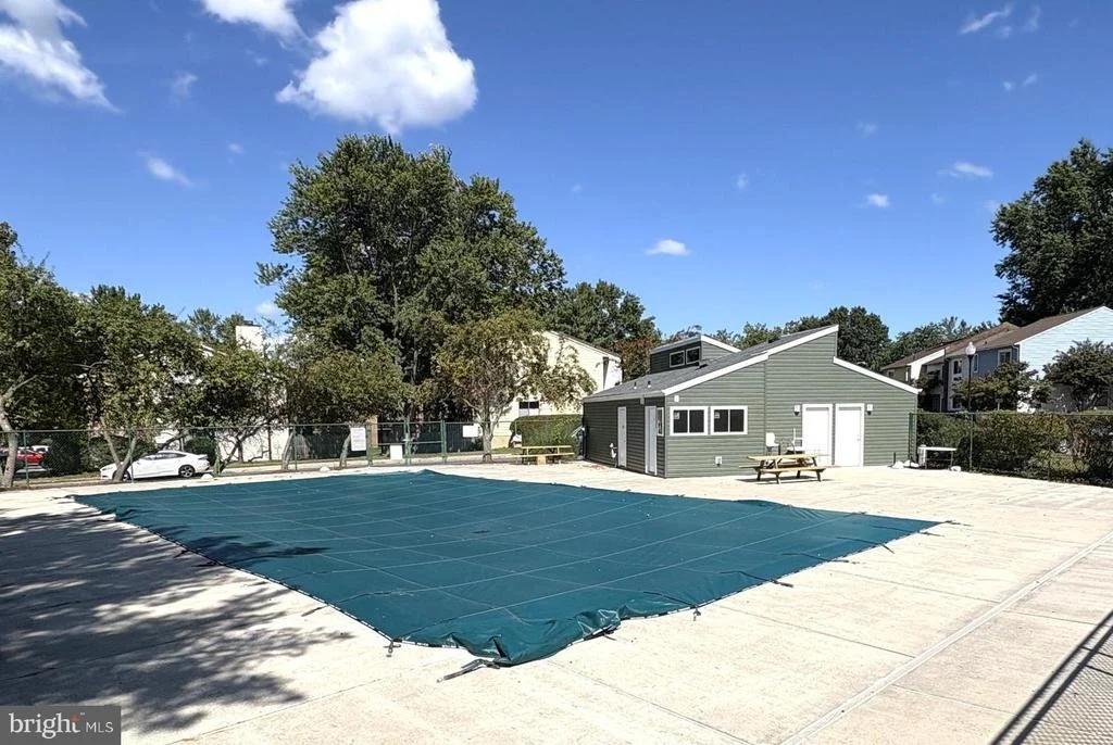 Photo of 1394 STONECREEK ROAD