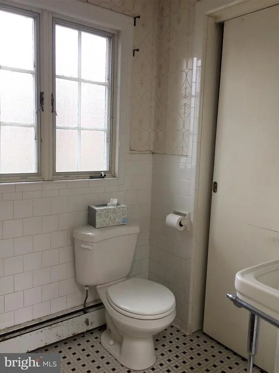 Photo of 6118 JEFFERSON BOULEVARD