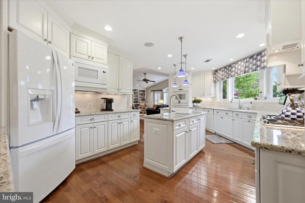 Photo of 6796 SUNNYBROOK DRIVE