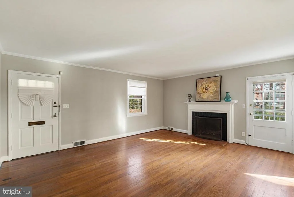 Photo of 3900 DEEPWOOD ROAD