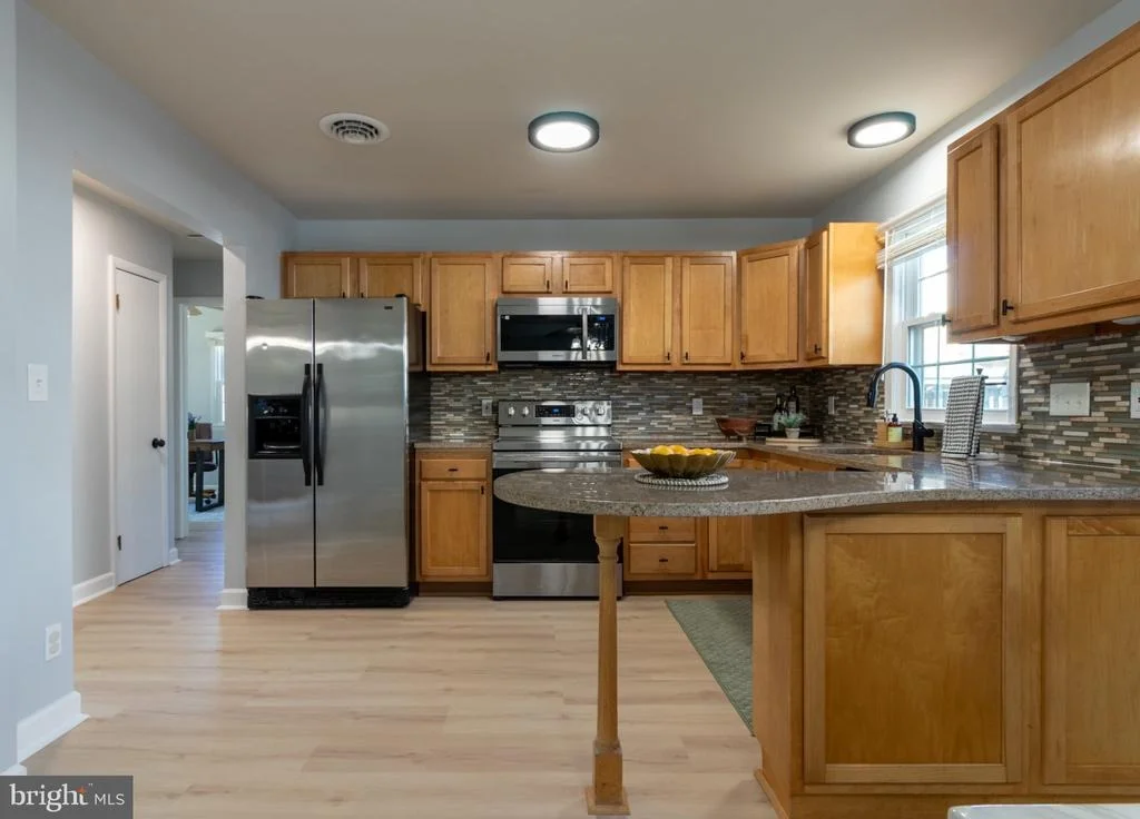 Photo of 2109 SHORE DRIVE