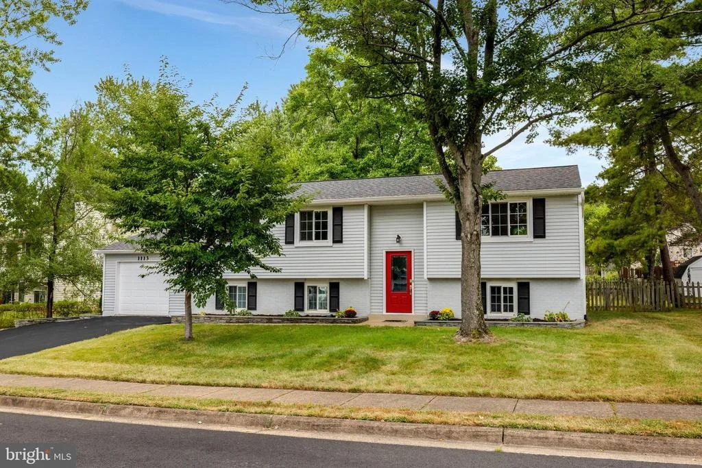 Photo of 1113 BICKSLER DRIVE