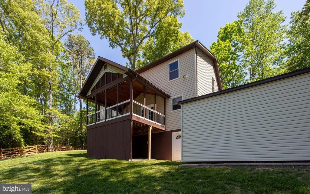 Photo of 540 THUNDERBIRD DRIVE