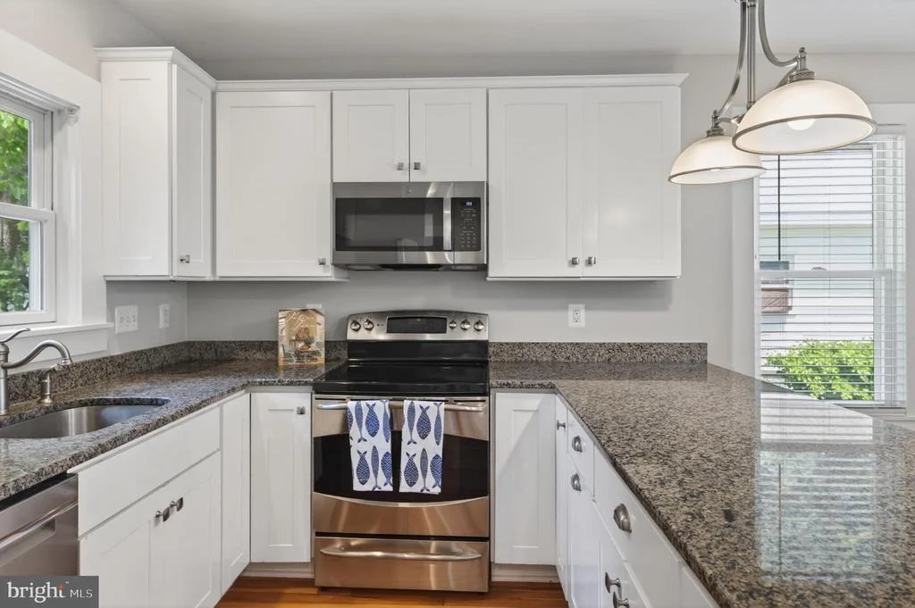Photo of 607 MELVIN AVENUE
