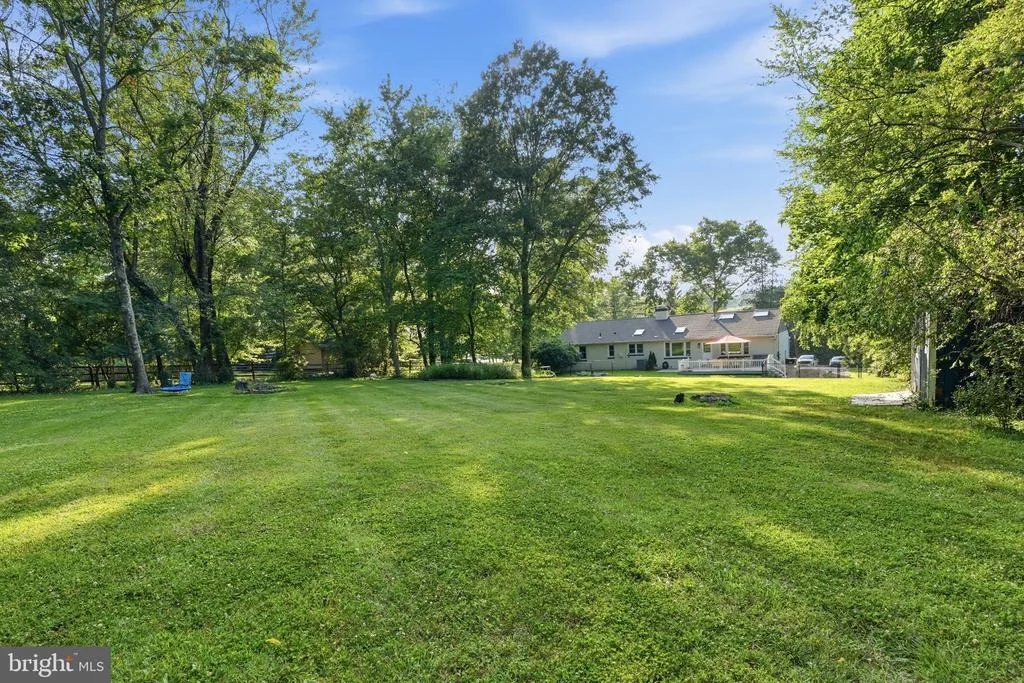 Photo of 607 MCKEAN ROAD
