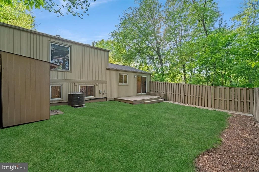 Photo of 2228 COCQUINA DRIVE