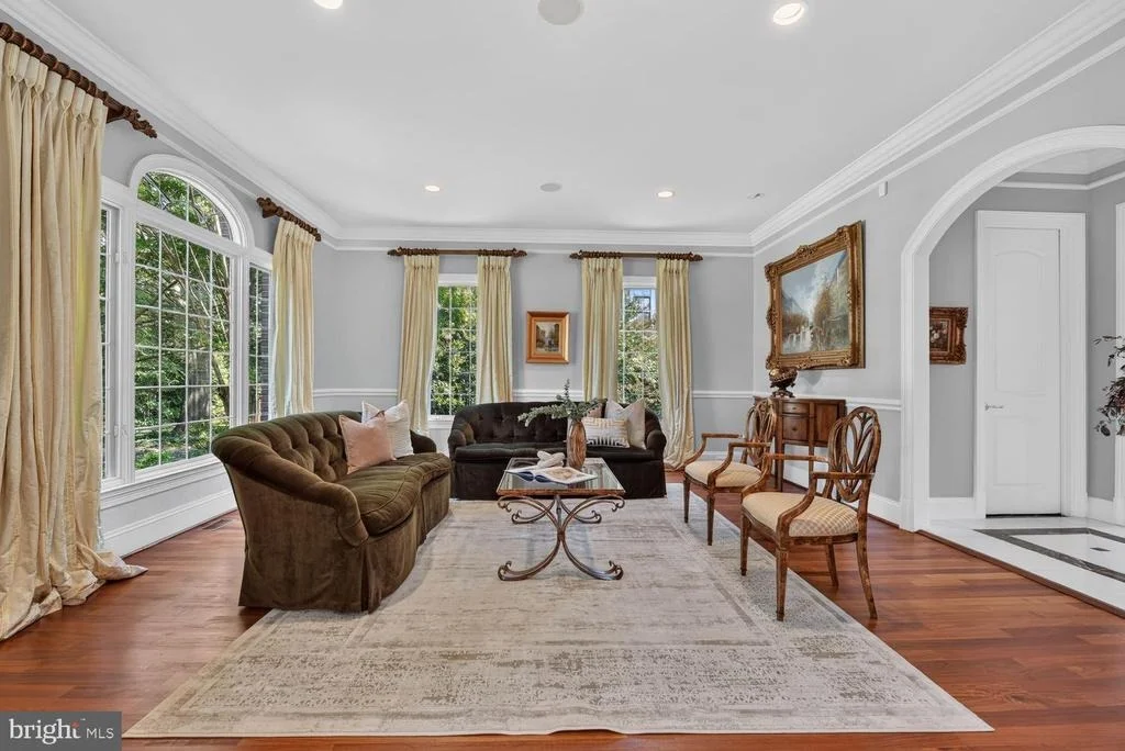 Photo of 6245 LINWAY TERRACE