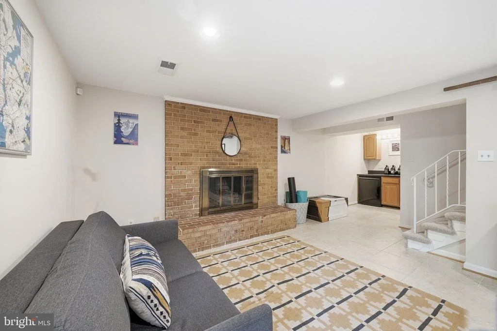 Photo of 2111 STATUTE LANE
