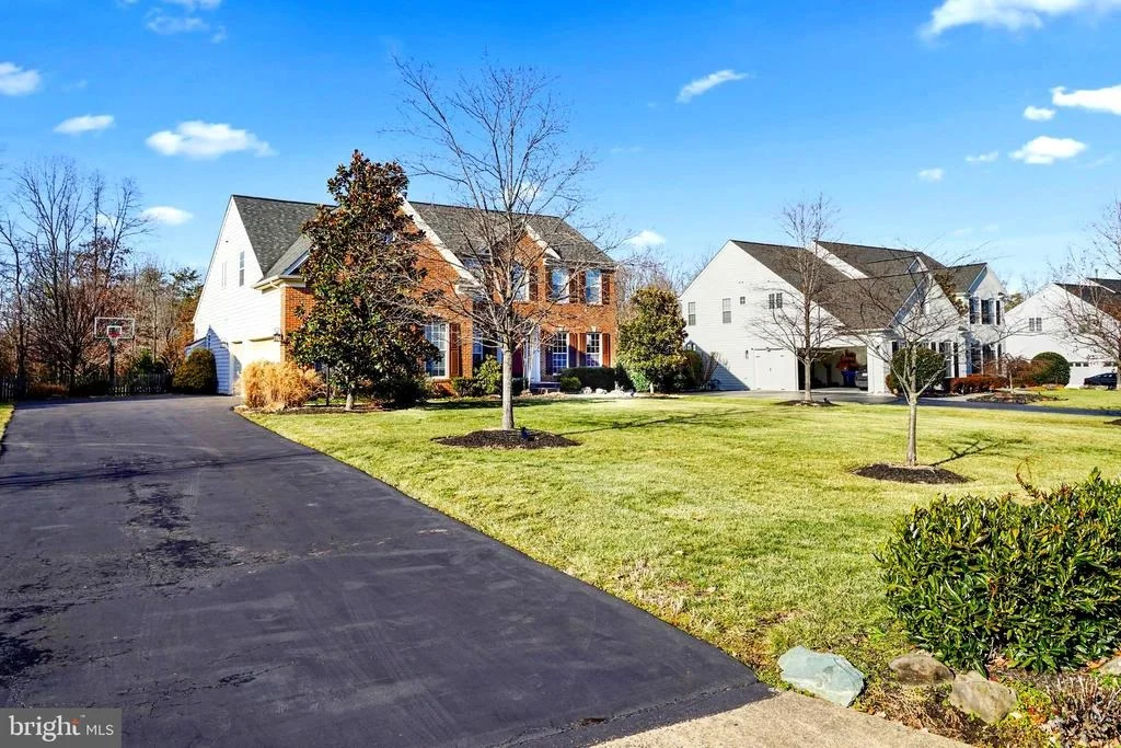Photo of 42490 LONGACRE