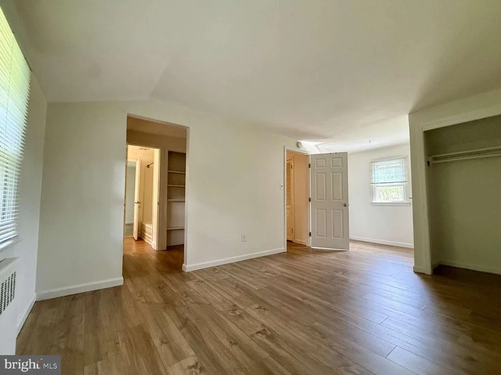 Photo of 8 CONNELL CIRCLE