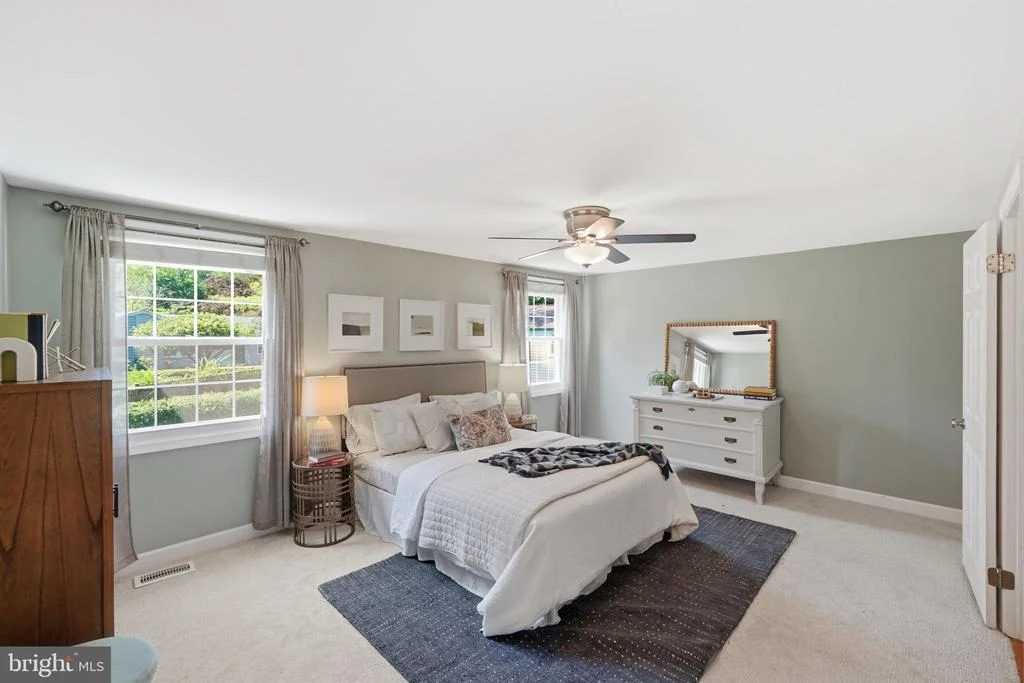 Photo of 14005 BETHPAGE LANE