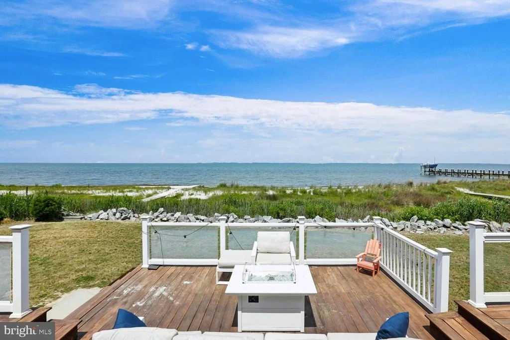 Photo of 8034 RIVERVIEW ROAD