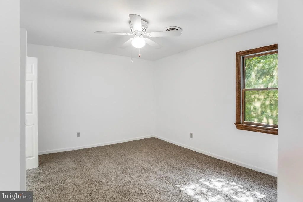 Photo of 28011 LINE ROAD