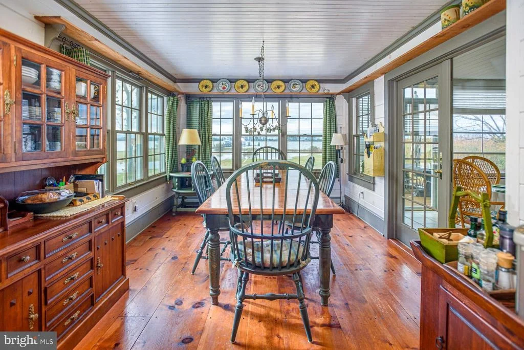 Photo of 1308 TOWN POINT ROAD