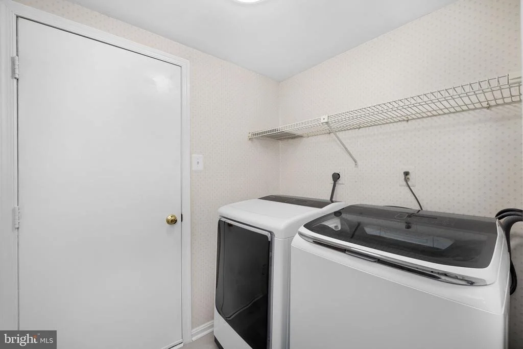Photo of 9451 LAPSTRAKE LANE