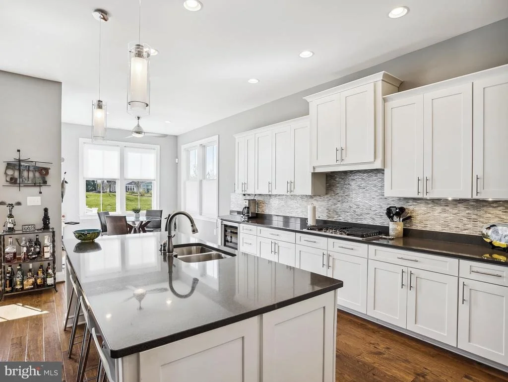 Photo of 2936 LEVEE DRIVE