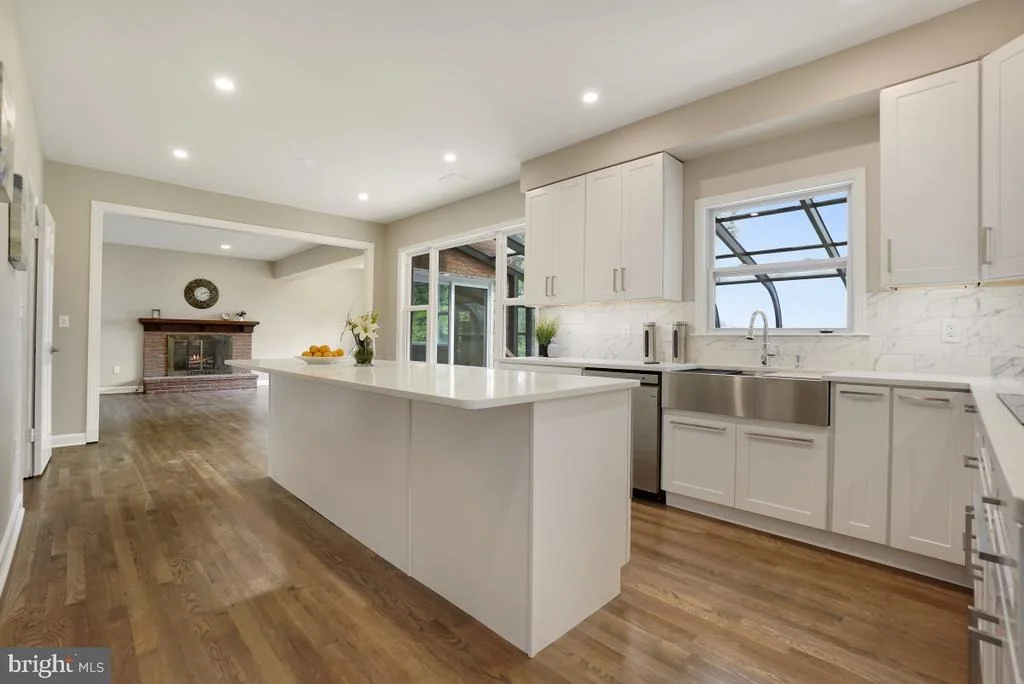 Photo of 10717 RIVER ROAD