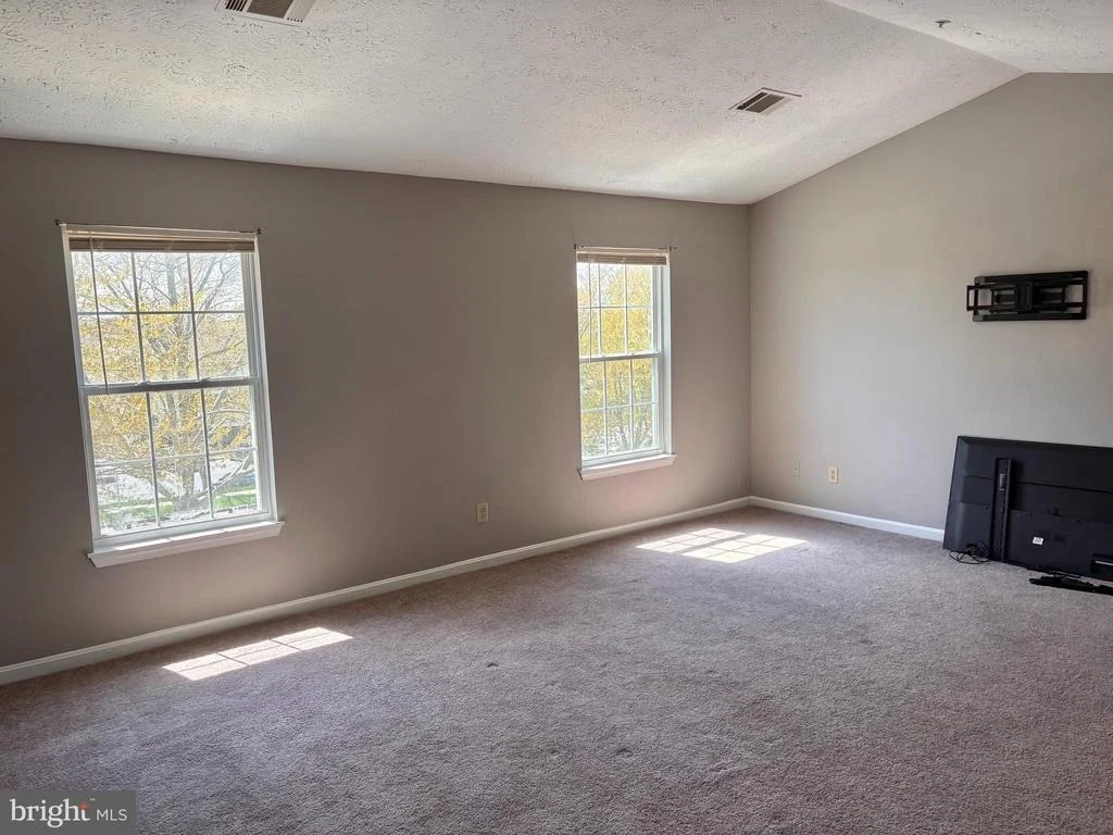 Photo of Unit 5 at 2159 BRISTOL DRIVE