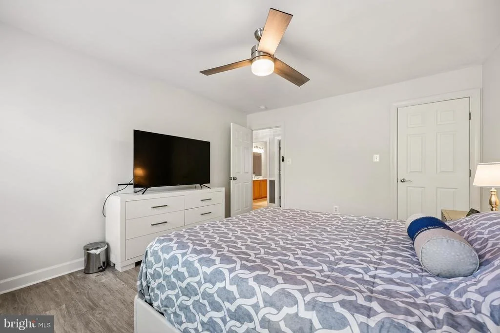 Photo of 503 GLENBROOK DRIVE