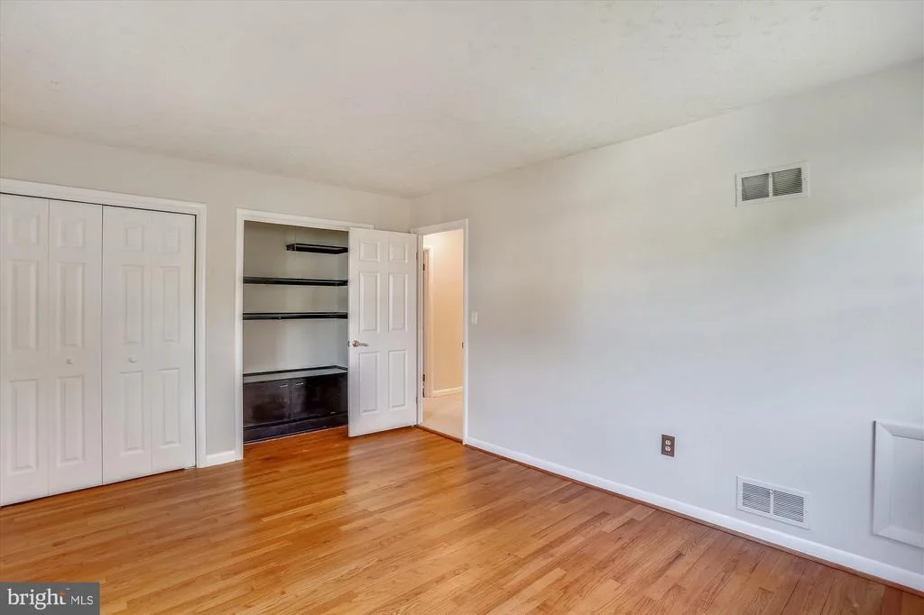 Photo of 12221 MAJOR DRIVE