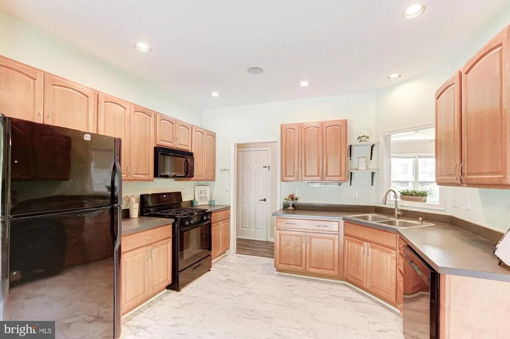 Photo of 409 INDIA DRIVE