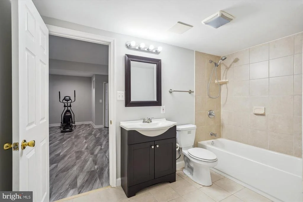 Photo of 18604 WILLOW OAK DRIVE