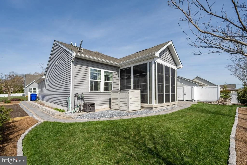 Photo of 33059 OGRE DRIVE