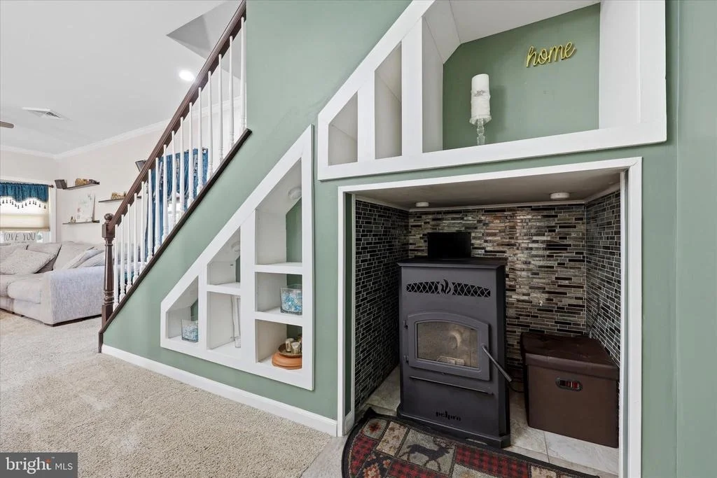 Photo of 401 STONYBROOK DRIVE