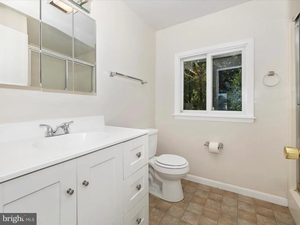 Photo of 1101 FAIRVIEW ROAD