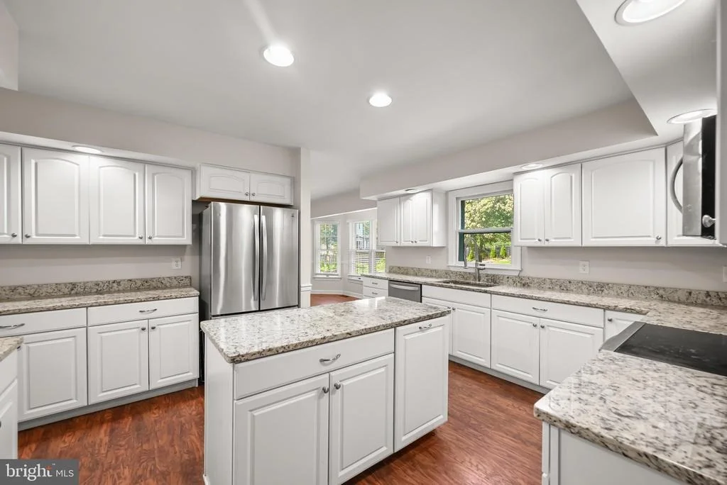 Photo of 1672 THRASHER DRIVE