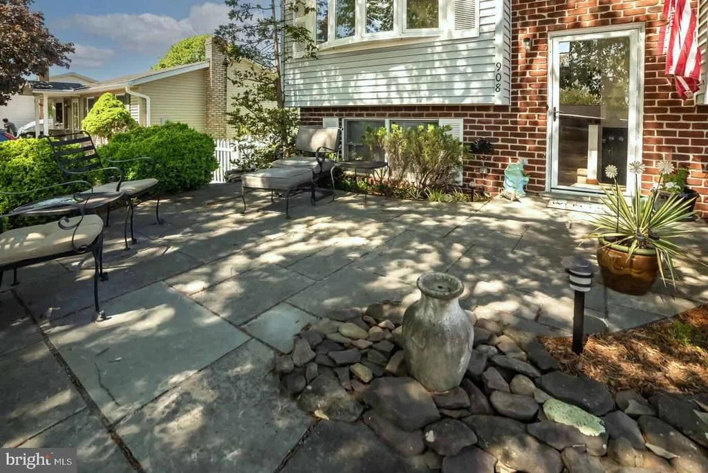 Photo of 908 HORIZON ROAD