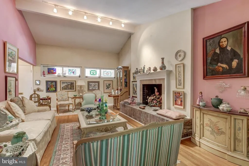 Photo of 703 HILLSBORO DRIVE